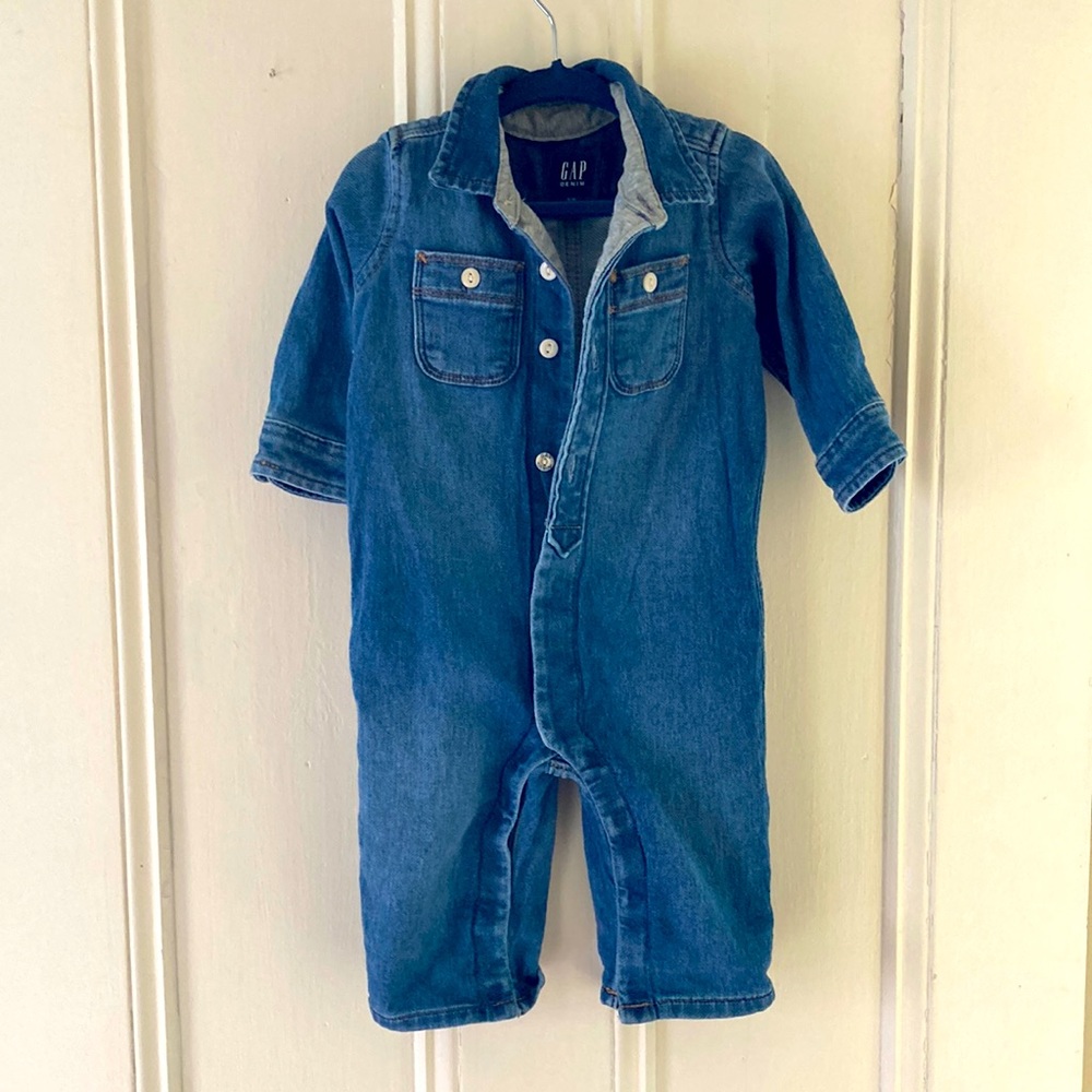 Gap baby denim jumpsuit size 6-12 months